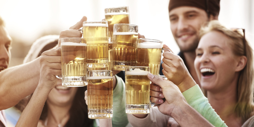 people-drinking-beer